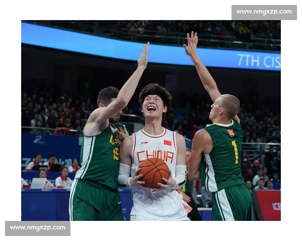 中国男篮蓝队对阵立陶宛全场录像回放与精彩集锦解析战术点评高清完整版
